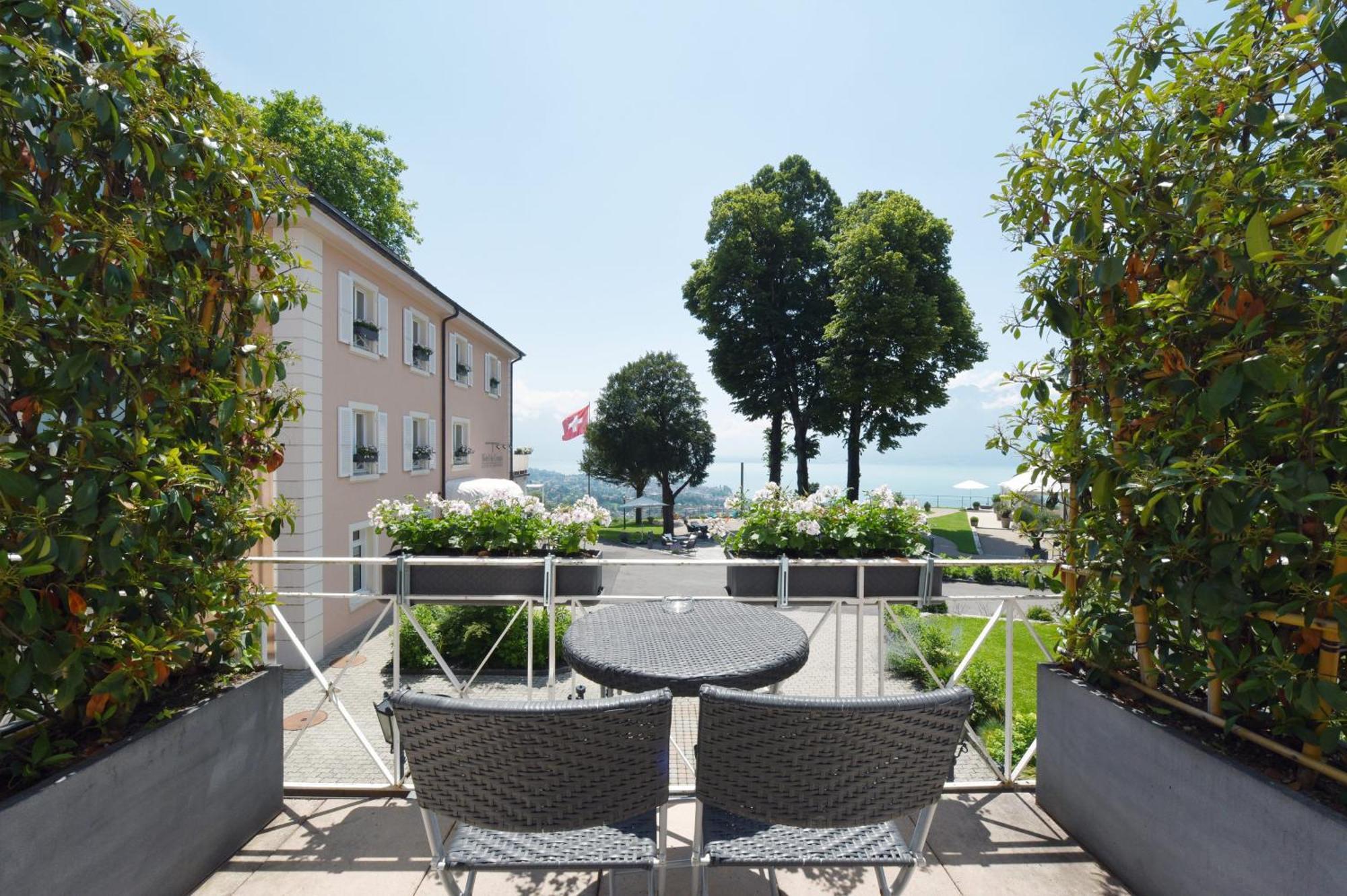 Du Leman - Jongny Hotel